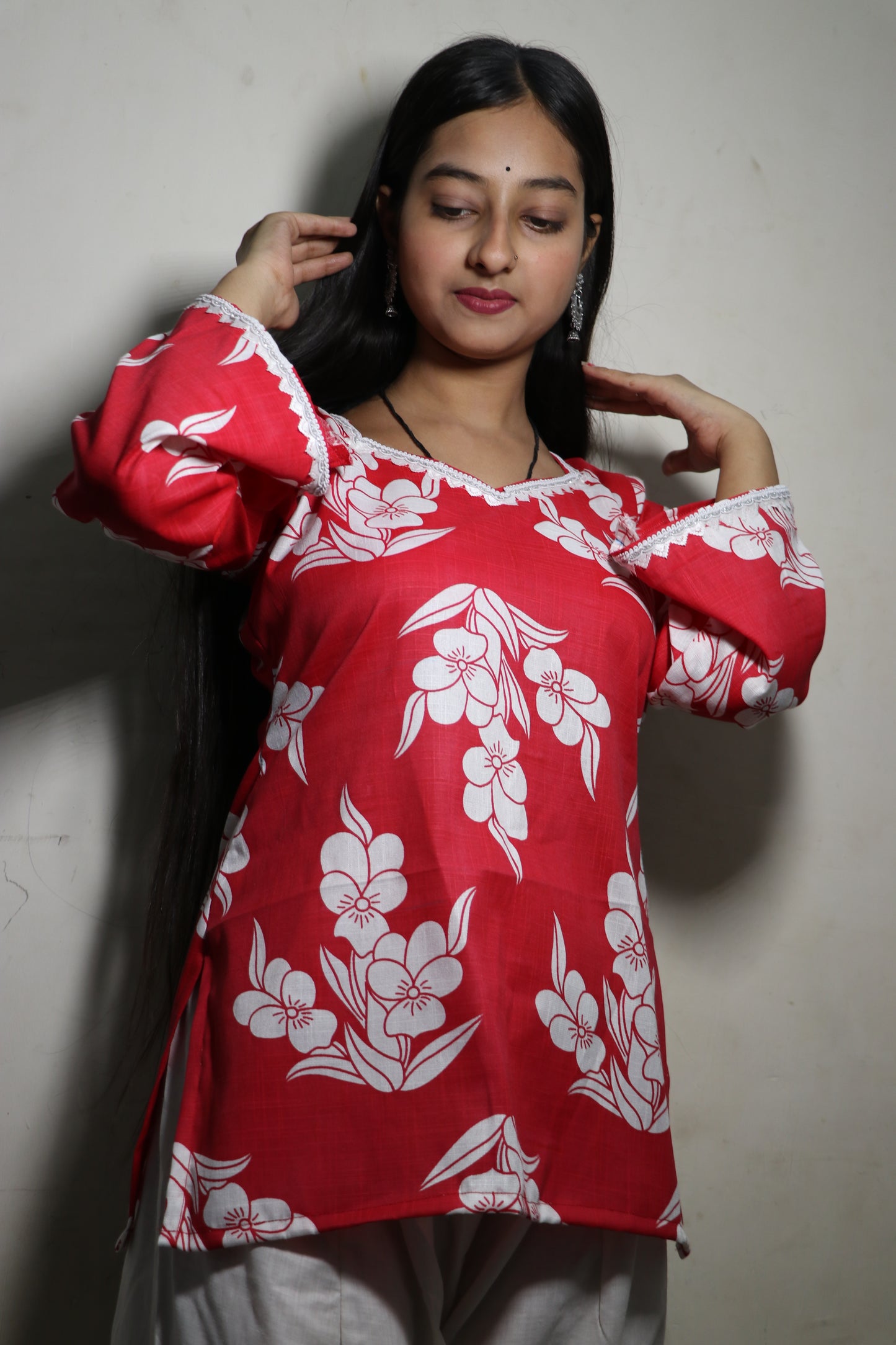 floral printed w- neck straight short kurti
