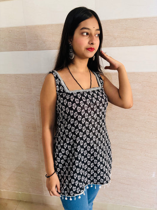 women’s rayon printed short kurti